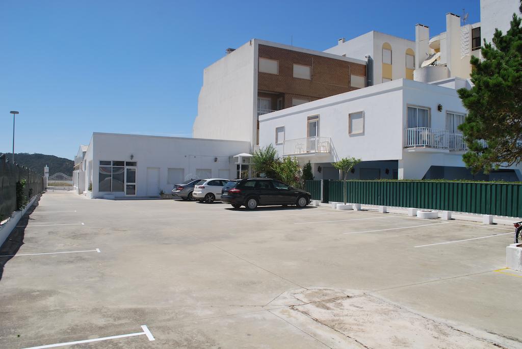 Granada Holidays Guest House Сао Мартино до Порто Екстериор снимка