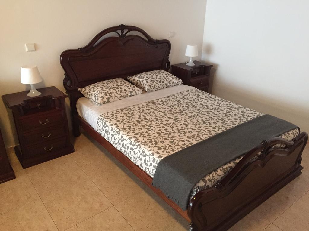 Granada Holidays Guest House Сао Мартино до Порто Екстериор снимка