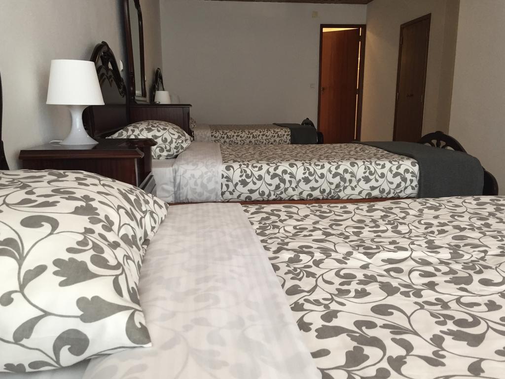 Granada Holidays Guest House Сао Мартино до Порто Екстериор снимка