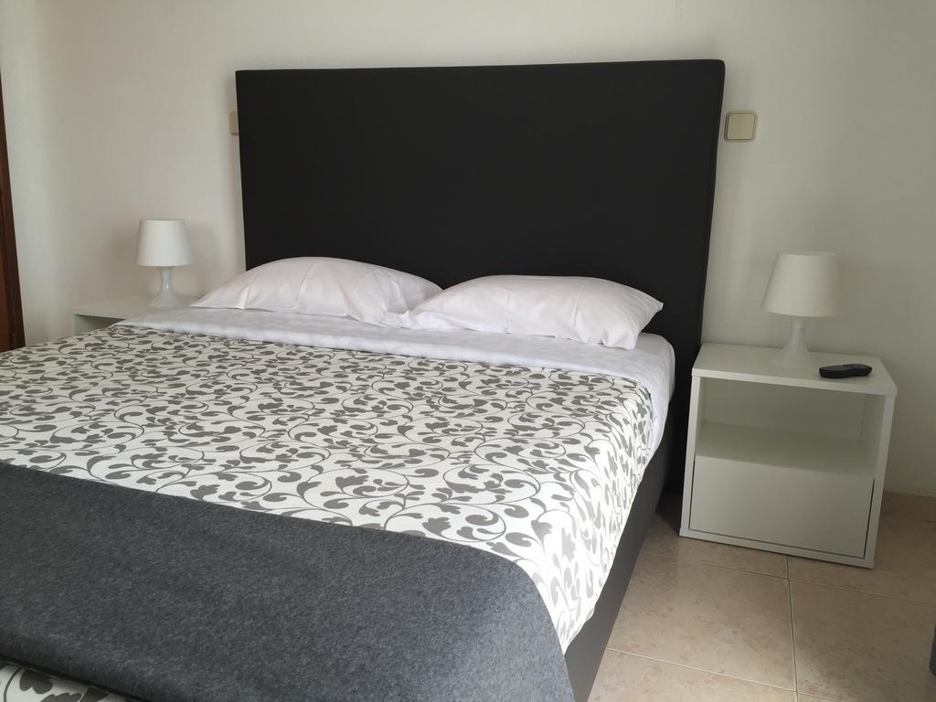 Granada Holidays Guest House Сао Мартино до Порто Екстериор снимка