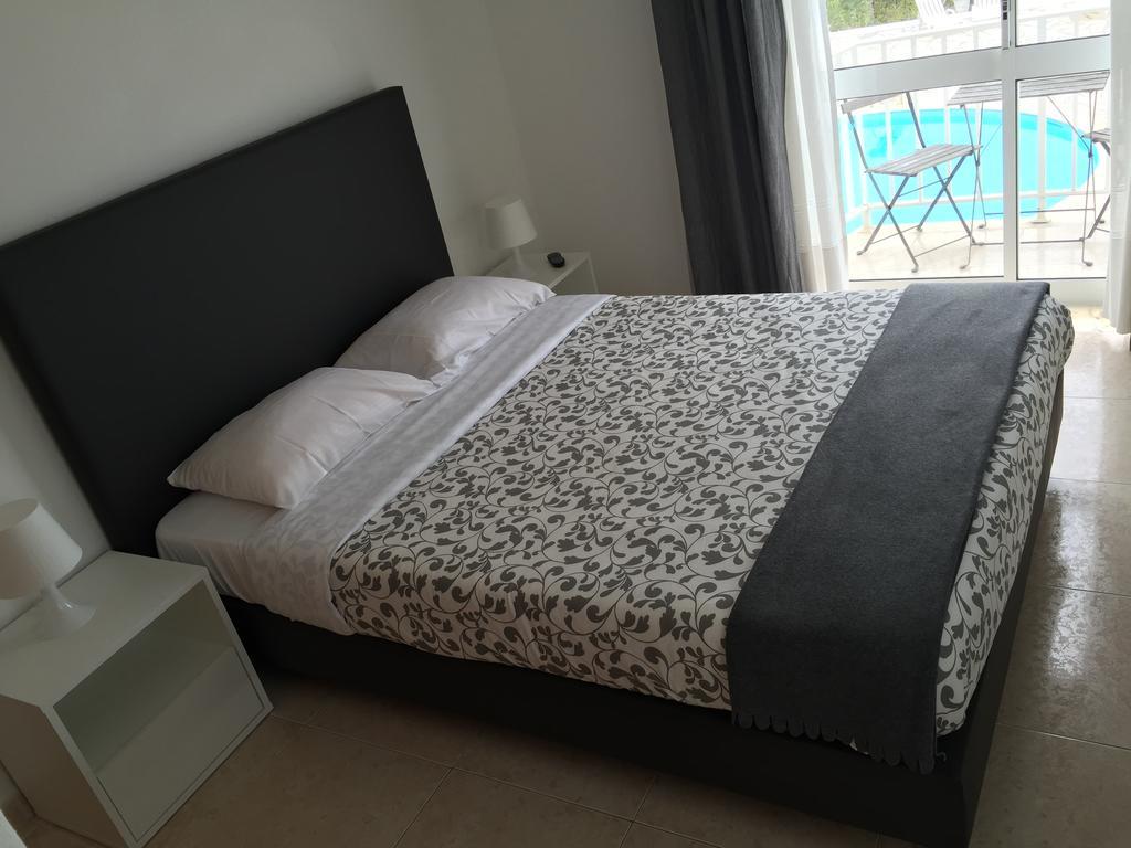 Granada Holidays Guest House Сао Мартино до Порто Екстериор снимка